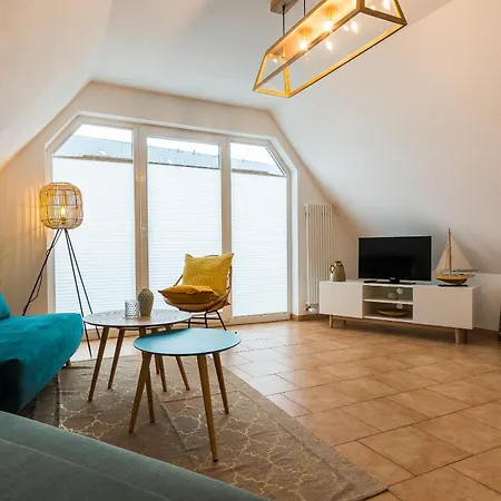 公寓 Haus Ostseenixe 04 *