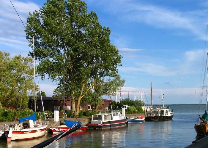 Haus Ostseenixe 04 アパート